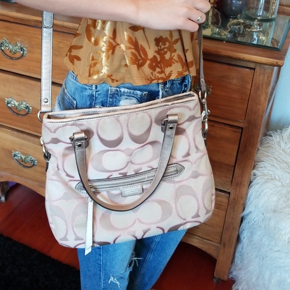 Coach Handbags - COACH DAISY OUTLINE SIGNATURE METALLICA